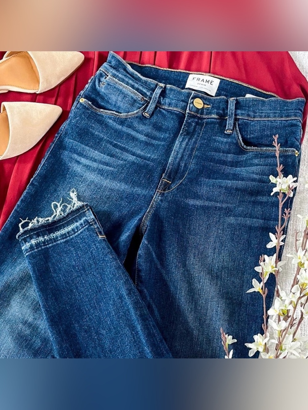 FRAME skinny jeans.